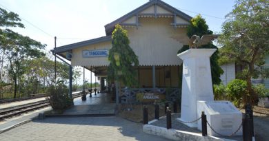 Stasiun Tanggung, stasiun tertua di Indonesia yang masih beroperasi