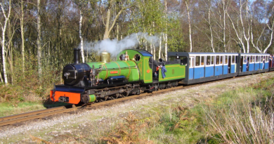 Ilustrasi lokomotif Ravenglass and Eskdale Railway