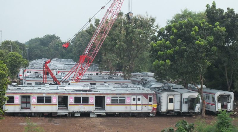 Dari 05 Hingga Potongan 205, KAI Commuter Tanahkan Sarana Lamanya di Depo Depok