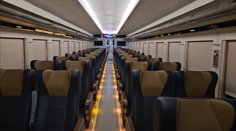 Interior kereta eksekutif modifikasi ala New Generation. | Foto: RED/Farrell Dzaudan