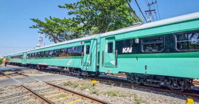 KAI Resmi Operasikan Kereta Khusus Petani dan Pedagang