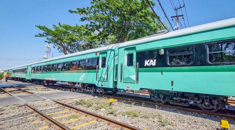 KAI Resmi Operasikan Kereta Khusus Petani dan Pedagang