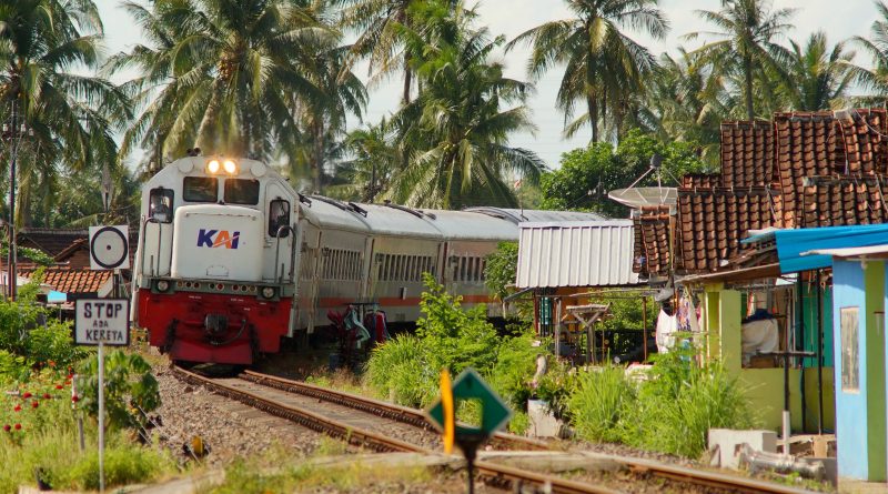 Kereta Api Pandanwangi