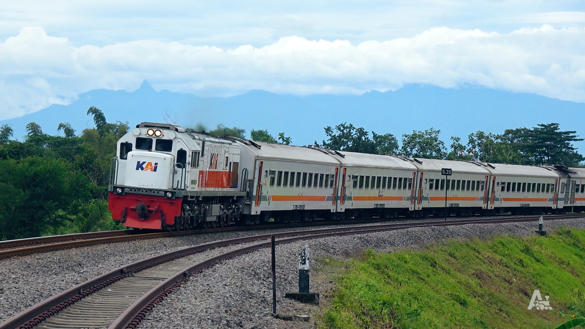 kereta api matarmaja