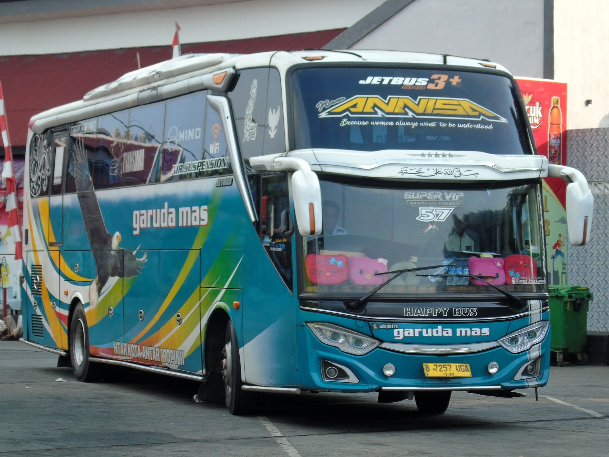 Bus garuda mas