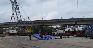 12 Unit Lokomotif CC206 dari Sumsel Tiba di Jakarta