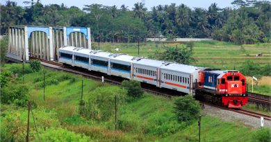 Pengiriman Kereta Ekonomi Kerakyatan dari Jakarta ke Yogyakarta. Foto: Erzi Anjar Azakki via Facebook