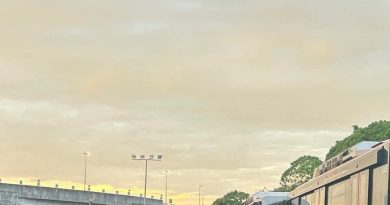 LRT RapidKL Lin Ampang “Ngedrift” di Stasiun Chan Sow Lin