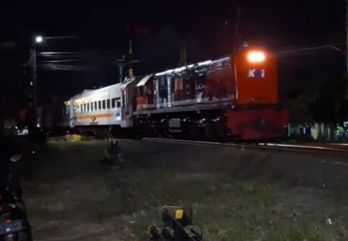 Sarana Kereta Ekonomi Modifikasi Tiba di Lampung