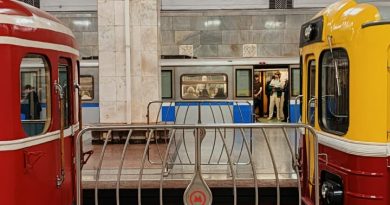 HUT 91 Moskow Metro: Pameran Kereta Lawas