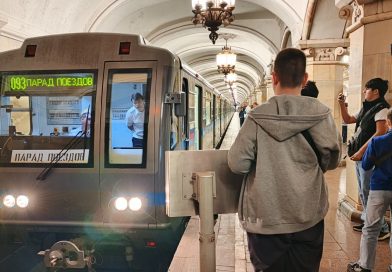 HUT 91 Moskow Metro (3): Parade Kereta