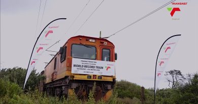 Perusahaan Kereta Api Afrika Selatan Pecahkan Rekor Kereta Barang Terpanjang di Dunia
